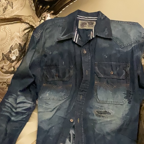 Used - Picture 1 of 7